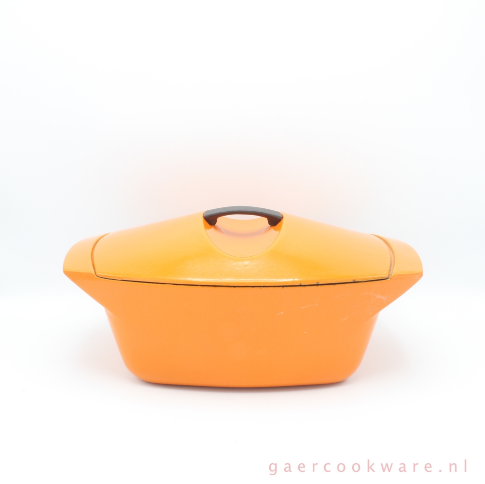Defilé open haard Weglaten Le Creuset braadpan "La Coquelle" by Raymond Loewy, model 4.5 • Gaer  Cookware