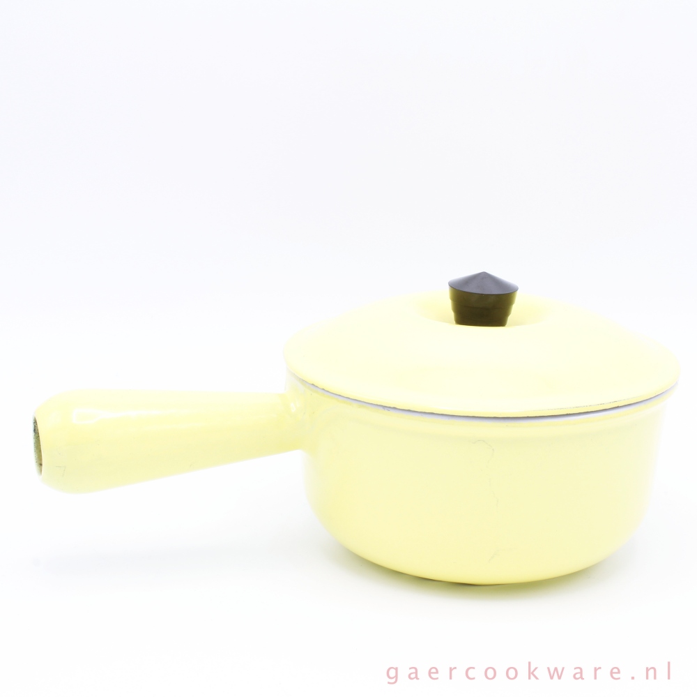 Haalbaarheid passage Alarmerend Le Creuset gietijzeren sauspan, geel 14 cm • Gaer Cookware
