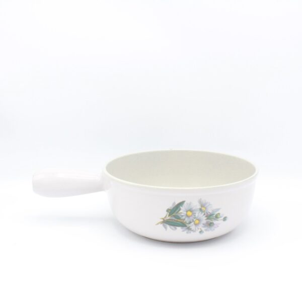 Le Creuset gietijzeren casserole ecru bloemmotief cast iron