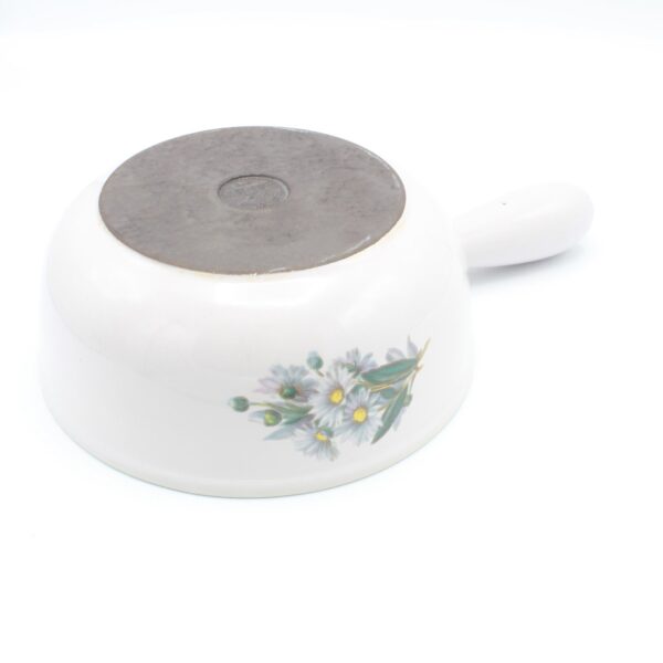 Le Creuset gietijzeren casserole ecru bloemmotief cast iron